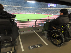 国立競技場の車椅子用観客エリア